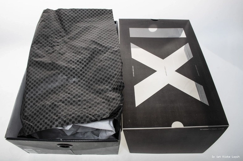 Jordan 378037-005 Air Retro Gown and 11 Cap 1118